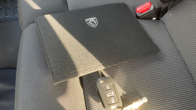 Peugeot Expert E-L2 100kW 75kWh Asphalt Van Auto